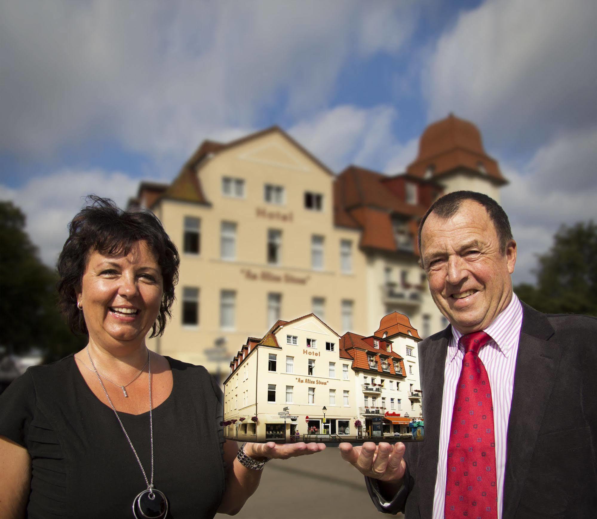 Hotel Am Alten Strom Rostock Exterior photo
